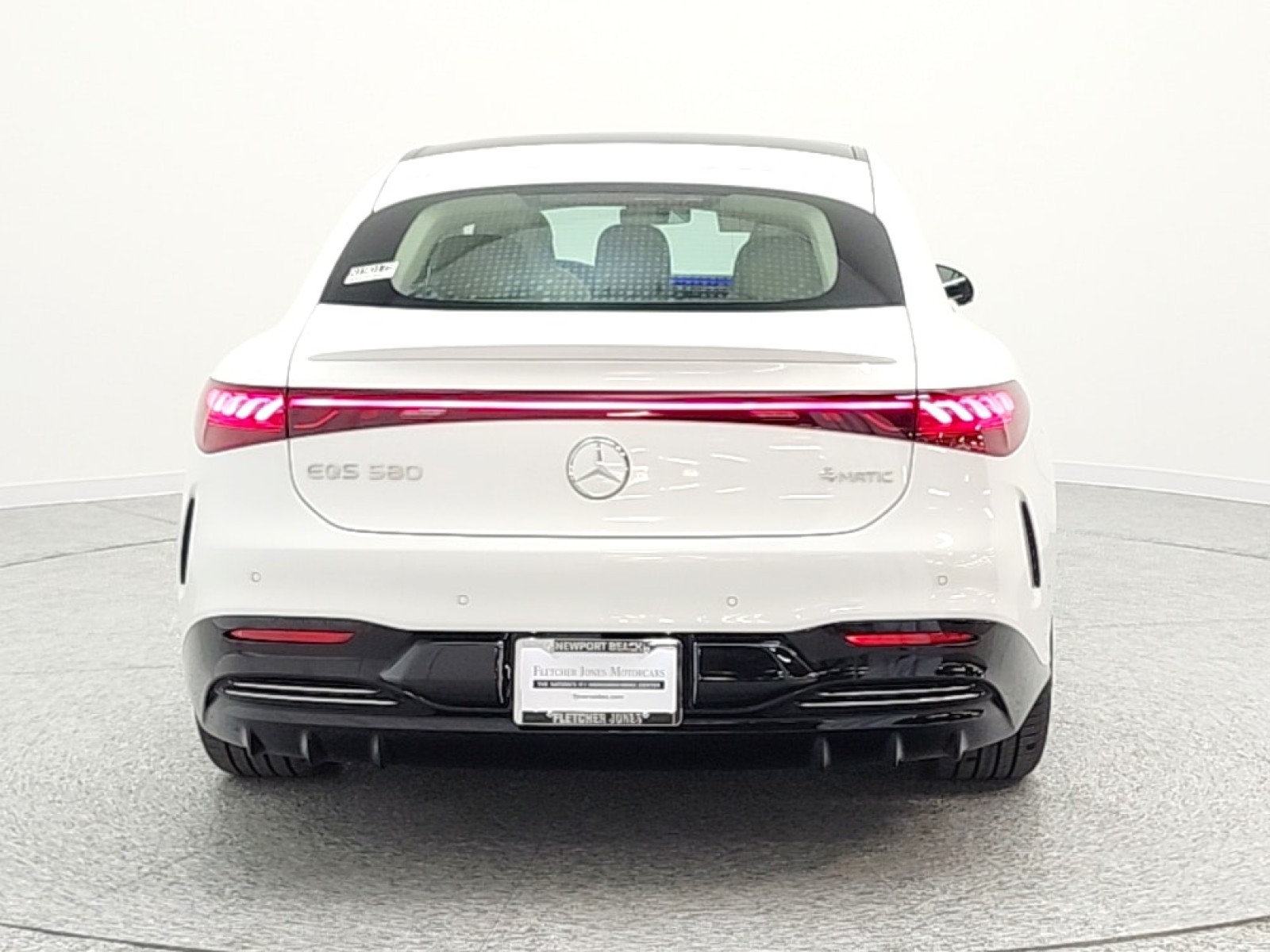 New 2026 MANUFAKTUR Moonlight White Metallic Mercedes-Benz EQS 580 image 6