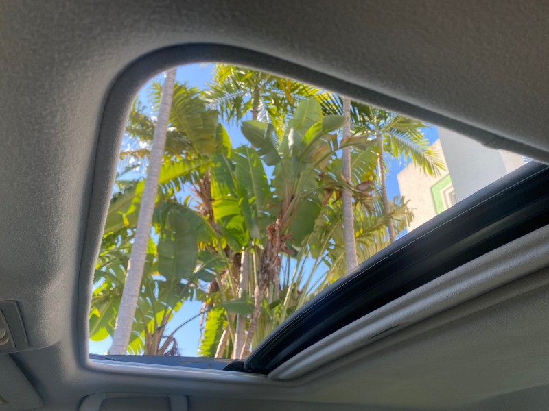 2011 Toyota Avalon Limited LOW MILES 80,879 in ,