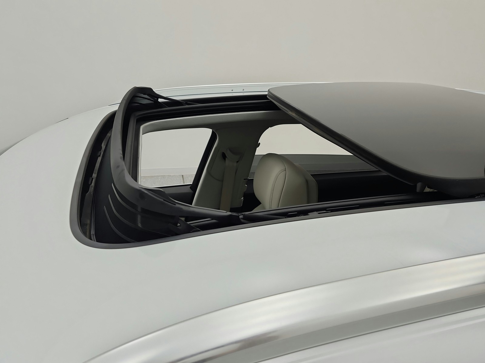 Used 2024 Glacier White Metallic Audi Premium Plus quattro image 18