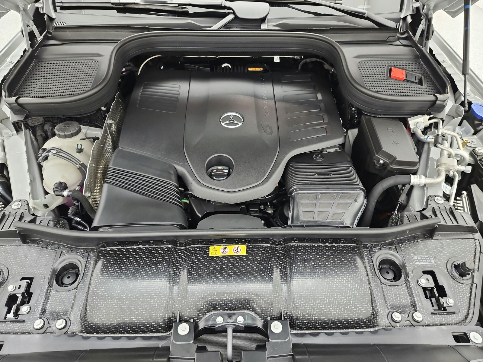 New 2026 MANUFAKTUR Alpine Grey Mercedes-Benz GLS 450 4MATIC® SUV image 12