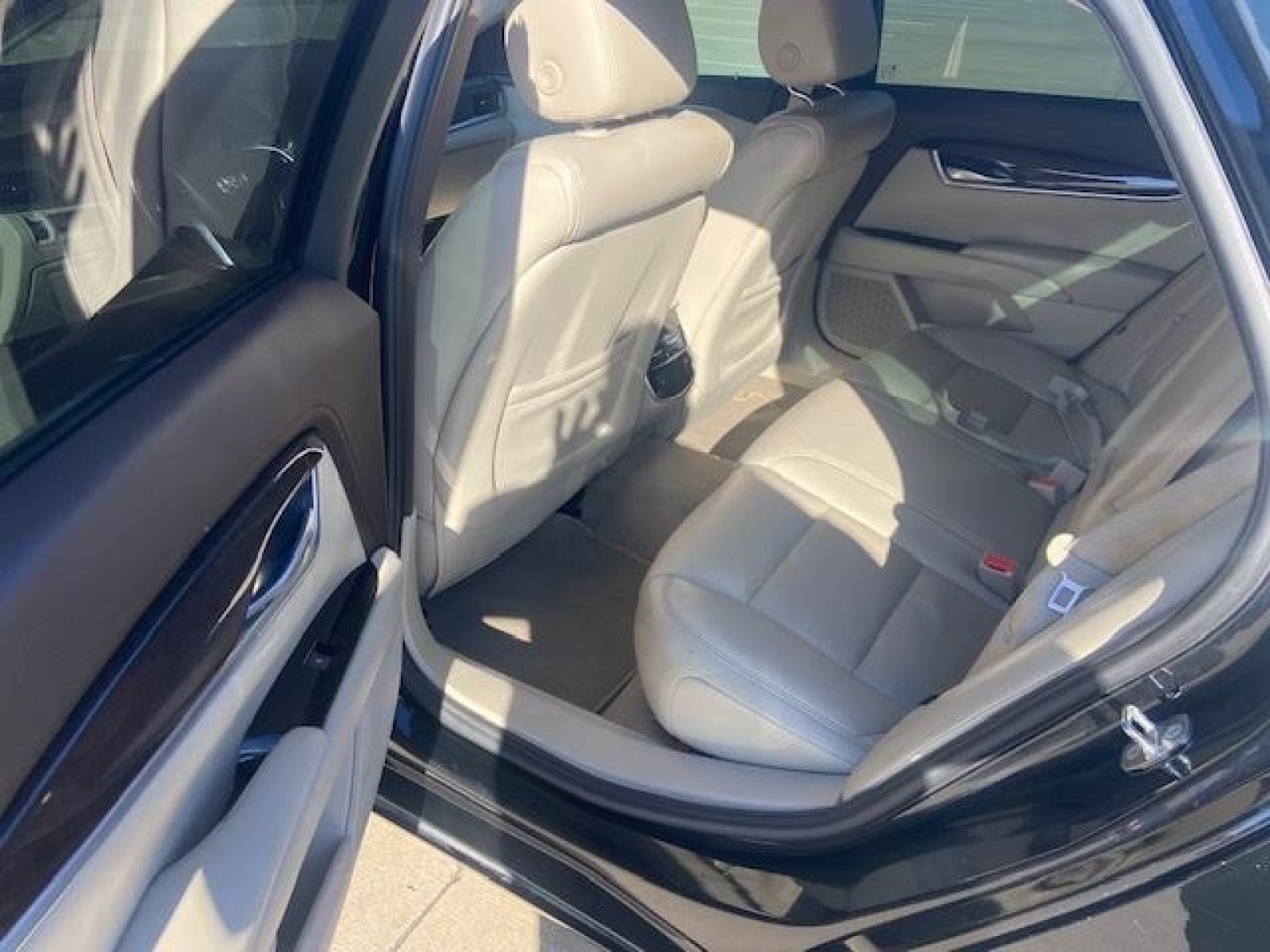 2015 Cadillac XTS Luxury Moonroof Navigation HtdACSeats Serviced 9