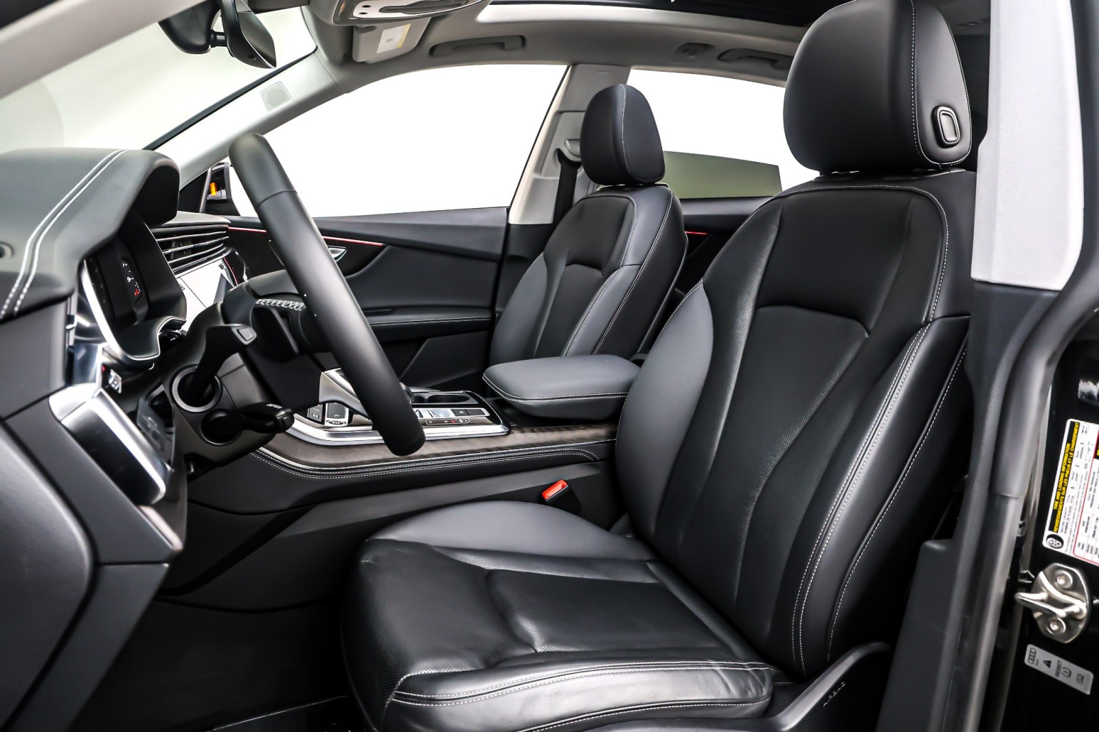 Used 2023 Mythos Black Metallic Audi Premium Plus 55 TFSI quattro image 18