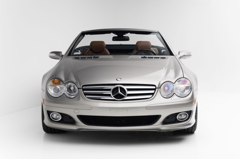 2007 Mercedes-Benz SL 550 50th Anniversary Edition 5.5L V8 in , 