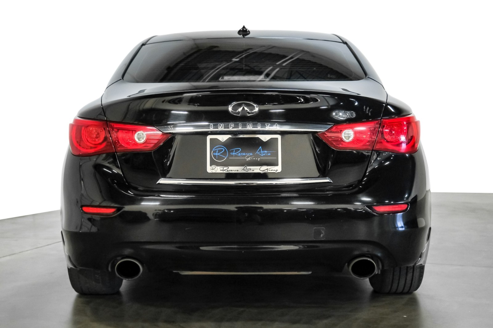 2015 INFINITI Q50 Premium 7