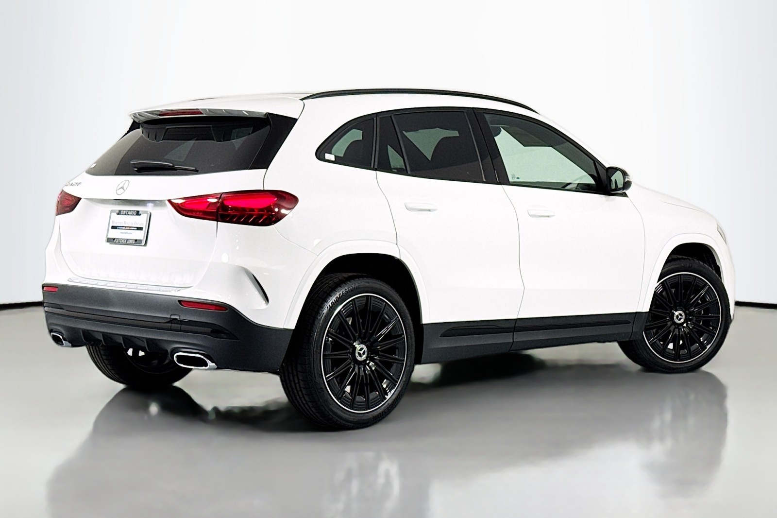 New 2026 Polar White Mercedes-Benz GLA 250 SUV image 11