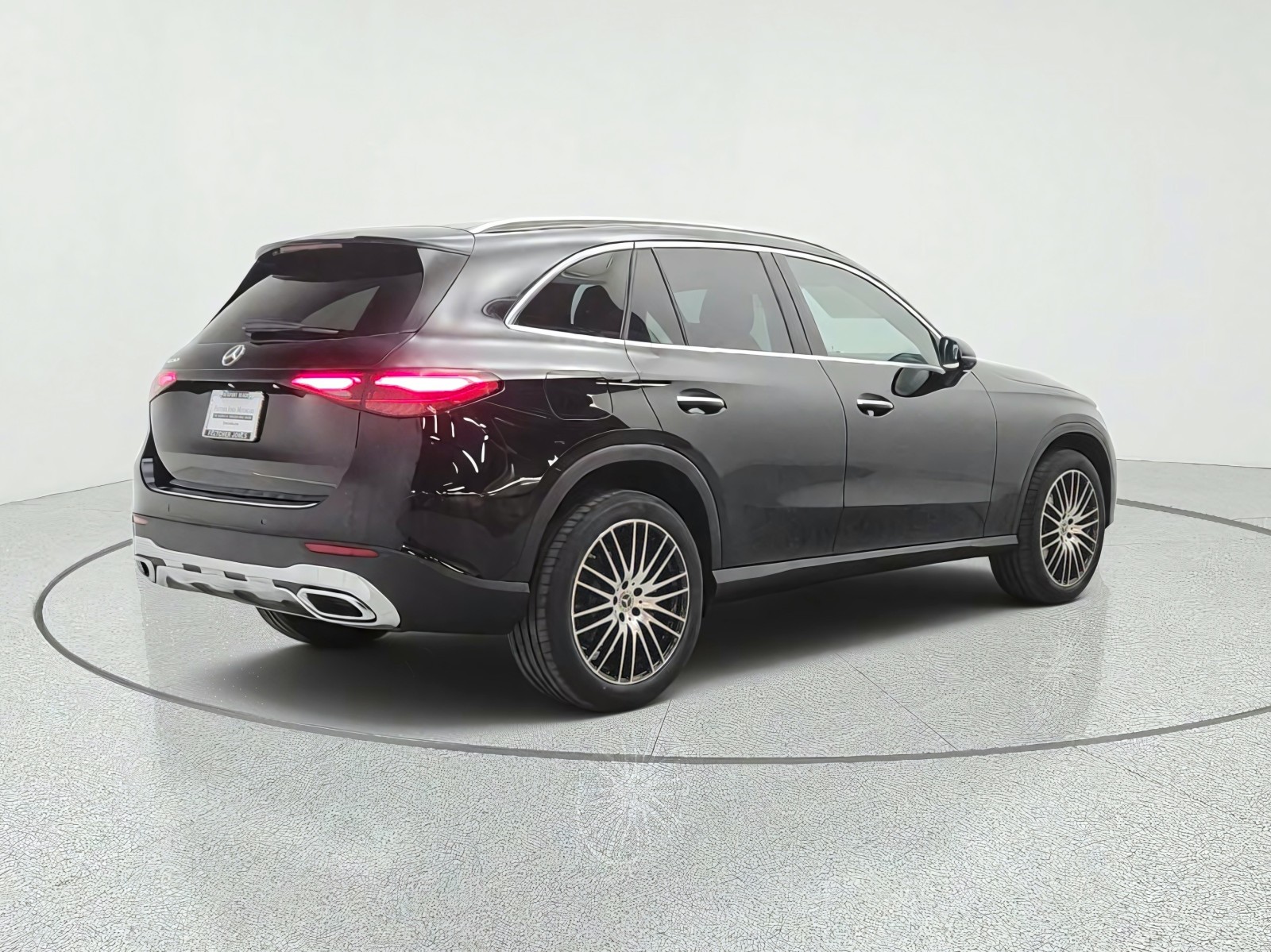 New 2027 Black Mercedes-Benz GLC 300 SUV image 5