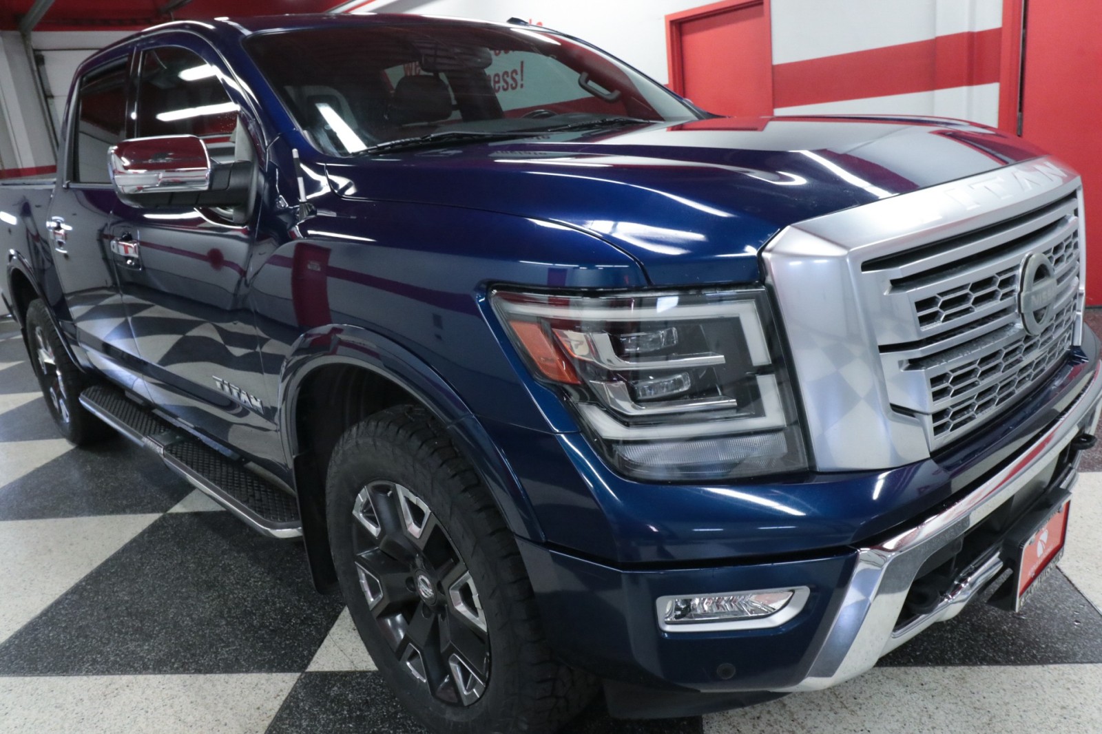 Used Car 2021 Nissan Titan  Platinum Reserve For Sale Under $40,000 In Austin, Texas