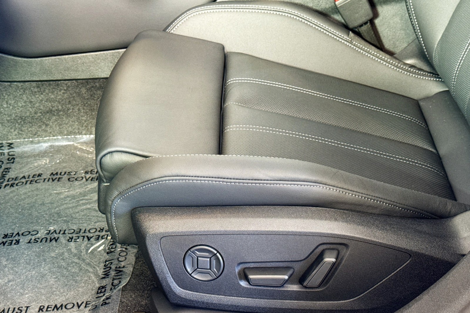 New 2025 Glacier White Metallic Audi Premium Plus 2.0 TFSI quattro image 16