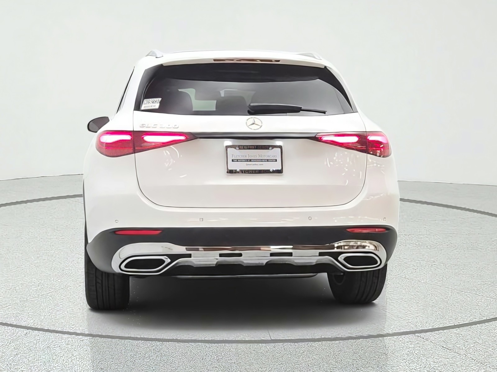 New 2027 Polar White Mercedes-Benz GLC 300 SUV image 6
