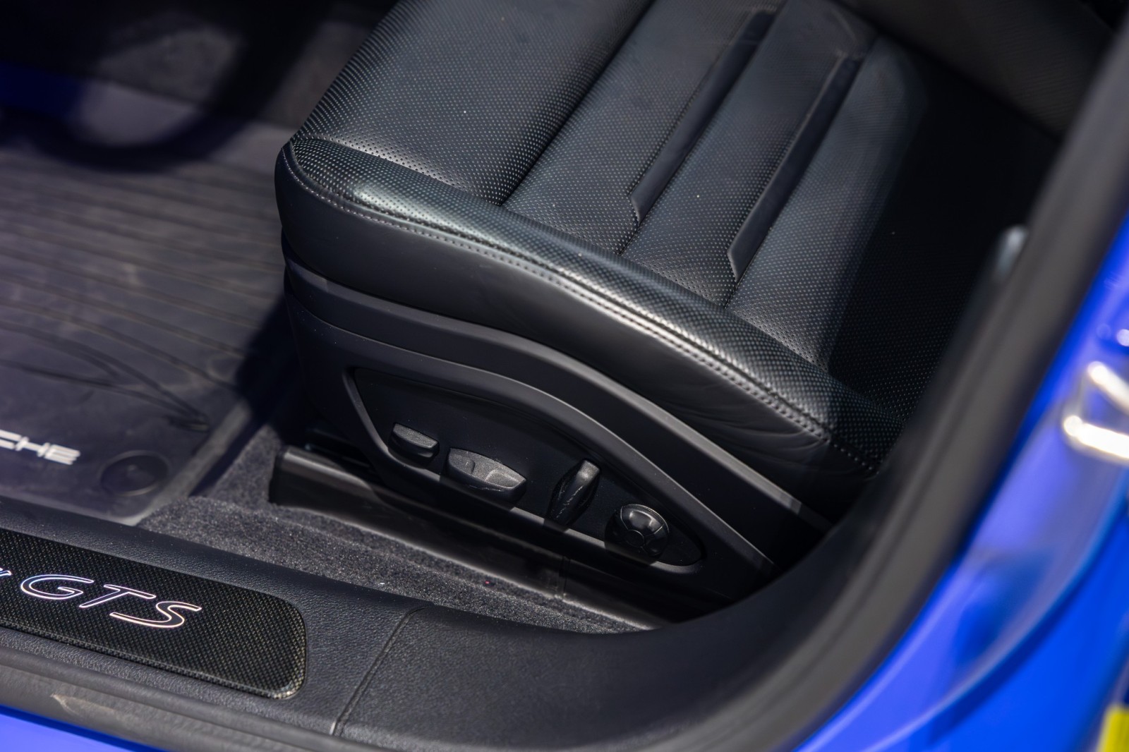 Used Car 2023 Porsche Panamera  Gts - $11k Maritime Blue Paint To Sample - Massage Seats - Exclu For Sale Under $130,000 In Boerne, Texas