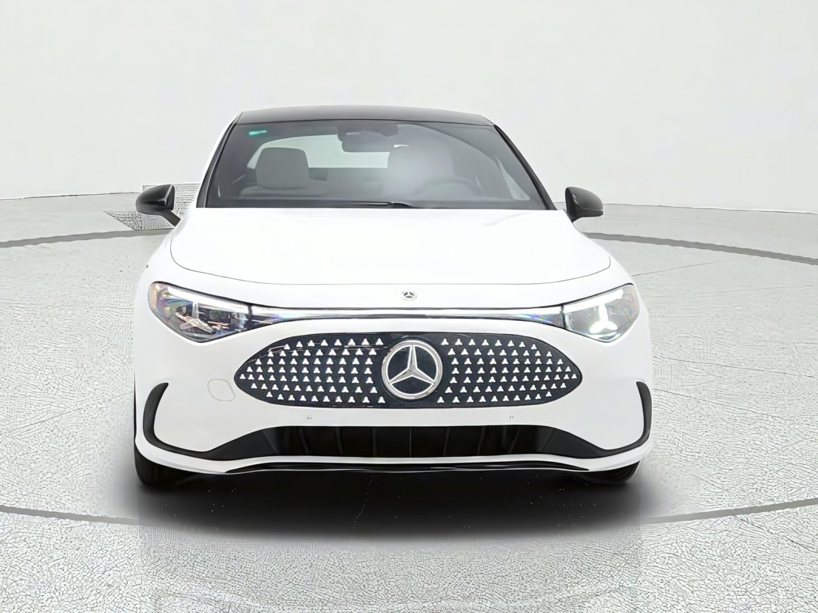 New 2027 Polar White Mercedes-Benz CLA 250+ Electric RWD image 2