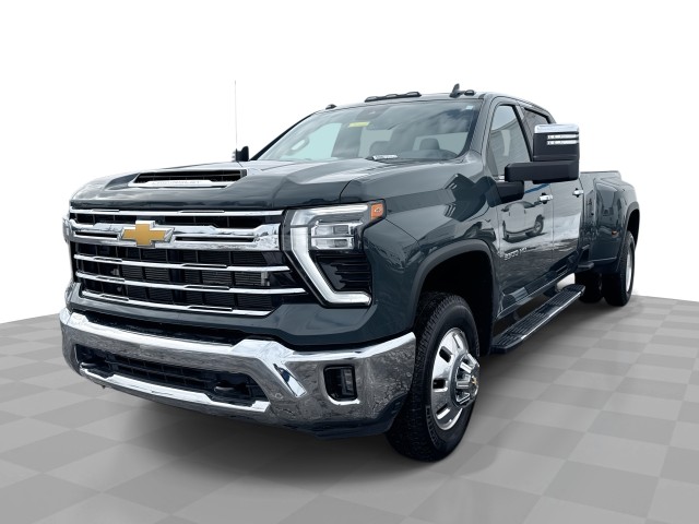 2025 Chevrolet Silverado 3500HD LTZ Crew Cab 4WD