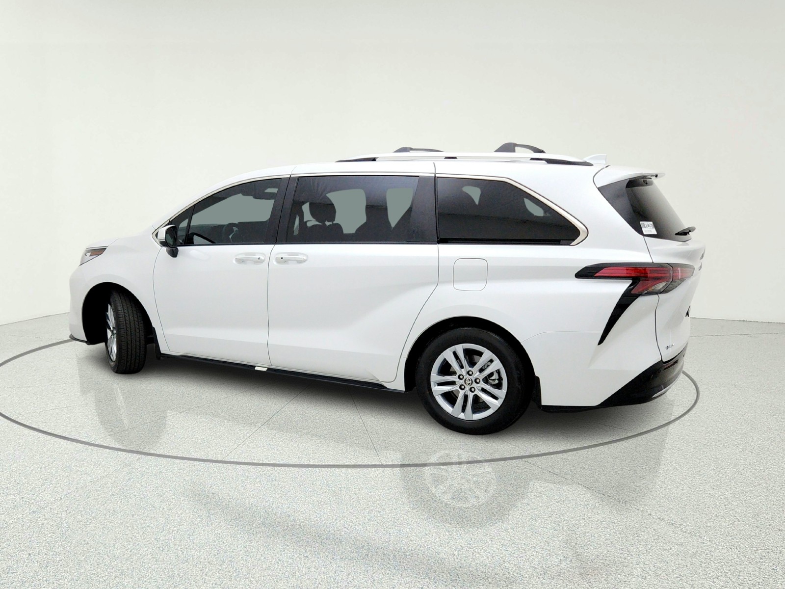 Used 2025 WINDCHILL PEARL Toyota Rear-Entry handicap Conversions 5 PASSENGER image 13