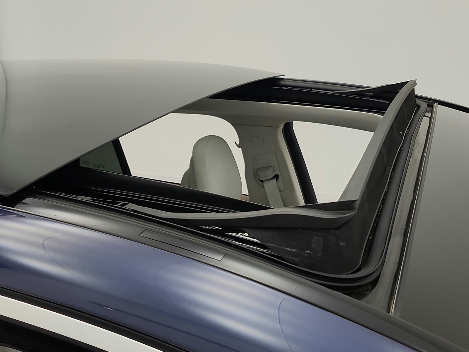 Used 2023 Twilight Blue Metallic Mercedes-Benz EQE 350 4MATIC® SUV image 23