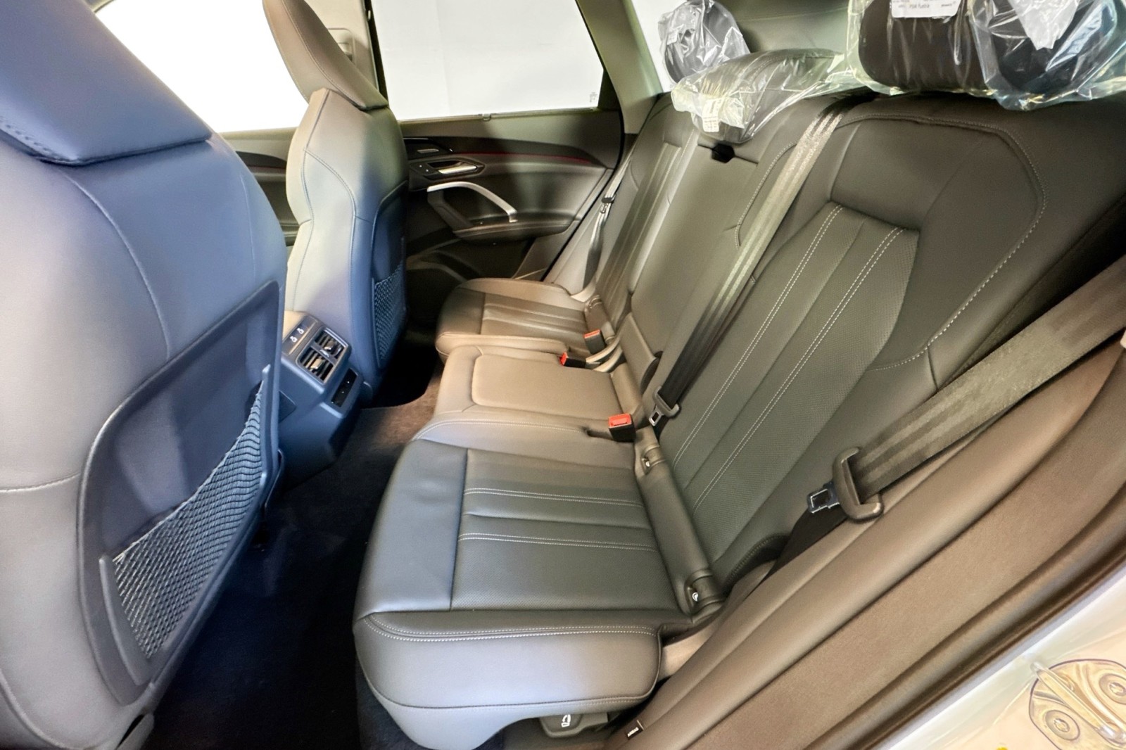 New 2025 Glacier White Metallic Audi Premium Plus 2.0 TFSI quattro image 22