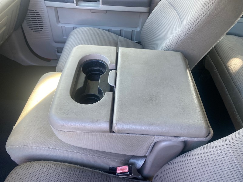 2008 Ford Super Duty F-350 DRW XL LOW MILES 43,076 4WD in ,