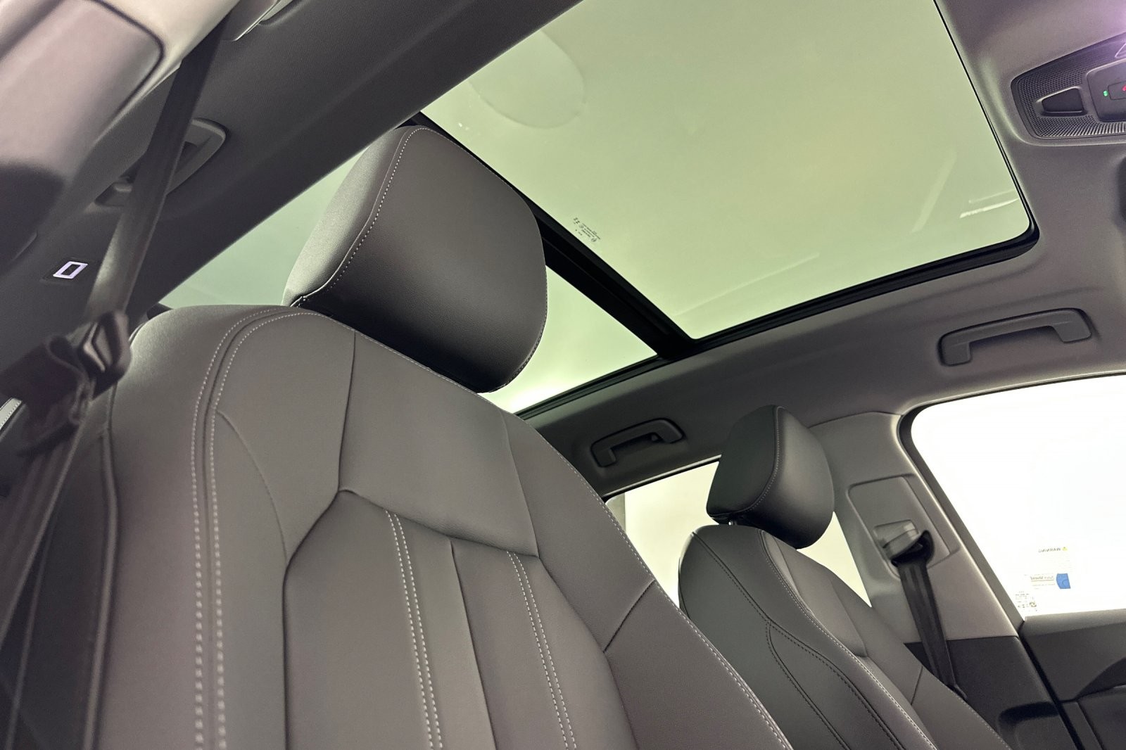 New 2025 Glacier White Metallic Audi Premium Plus 2.0 TFSI quattro image 16