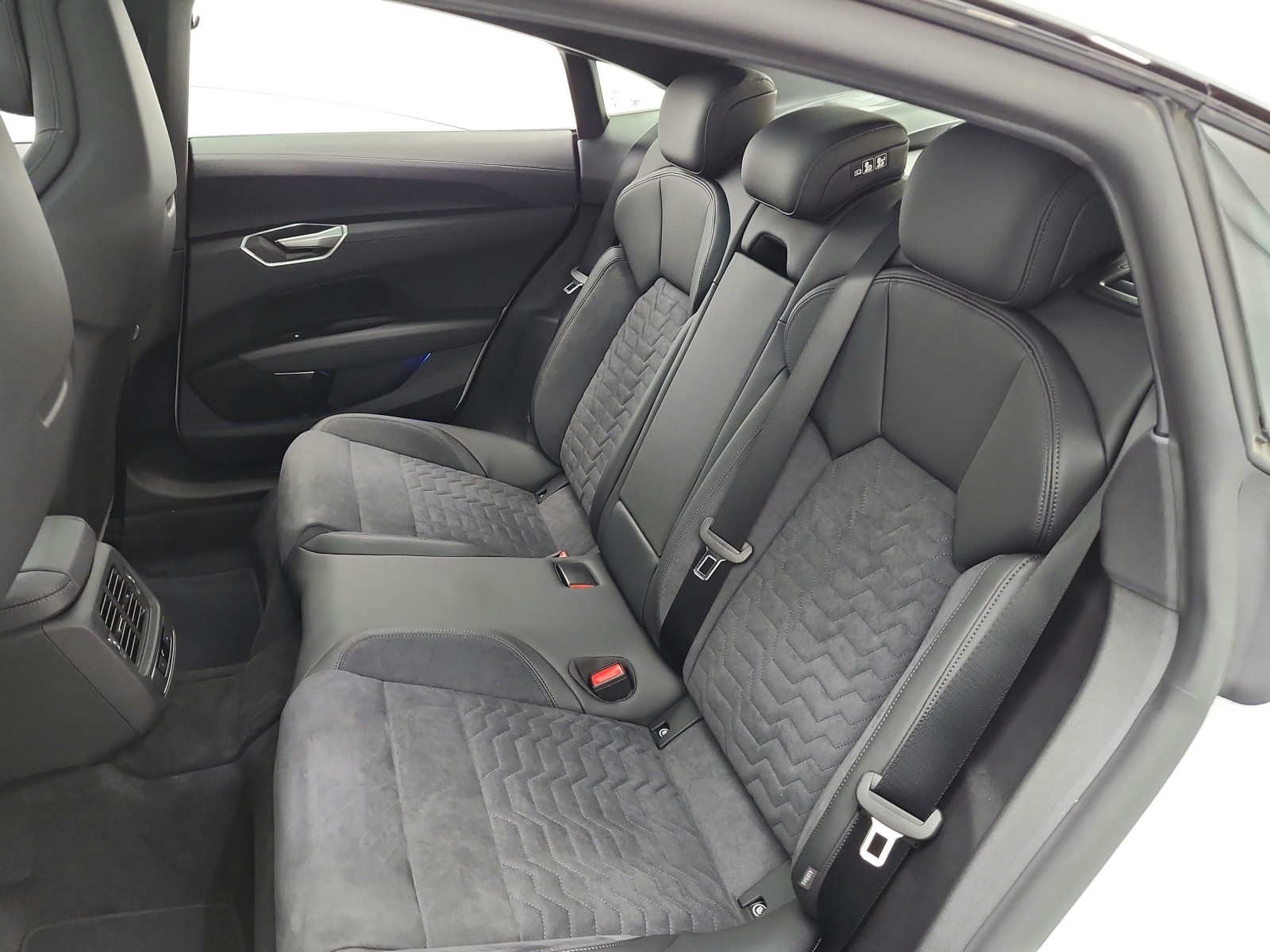 New 2026 Arkona White Audi Premium Plus quattro image 11