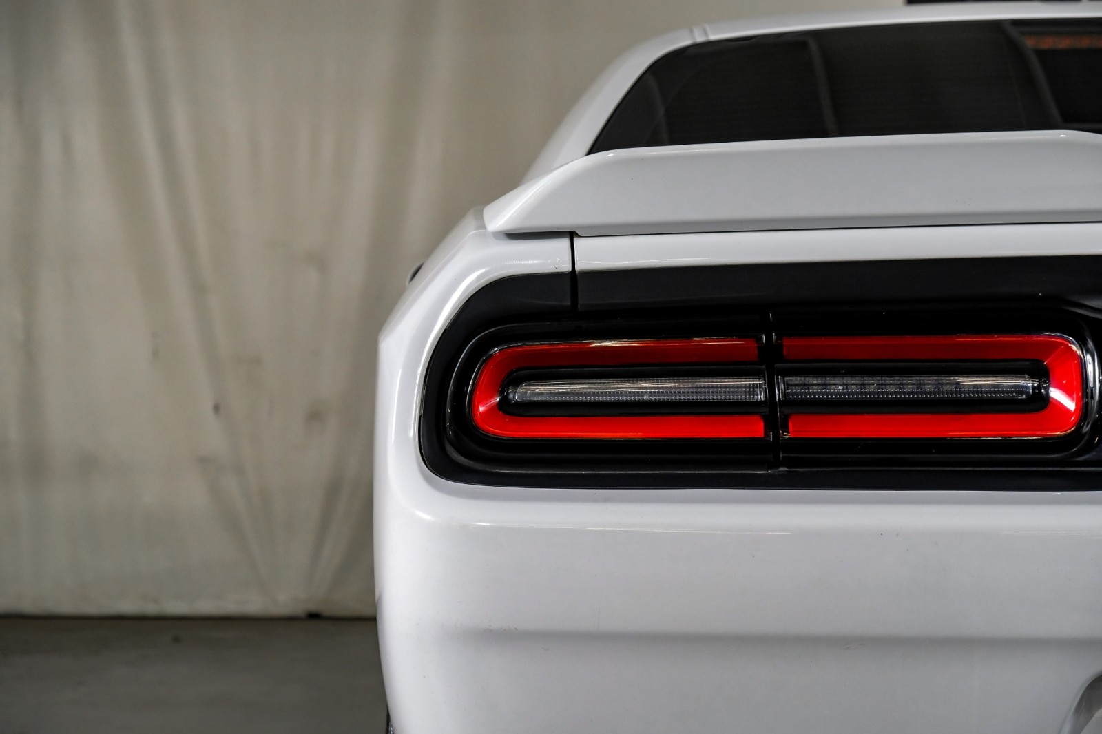 2019 Dodge Challenger SXT 34