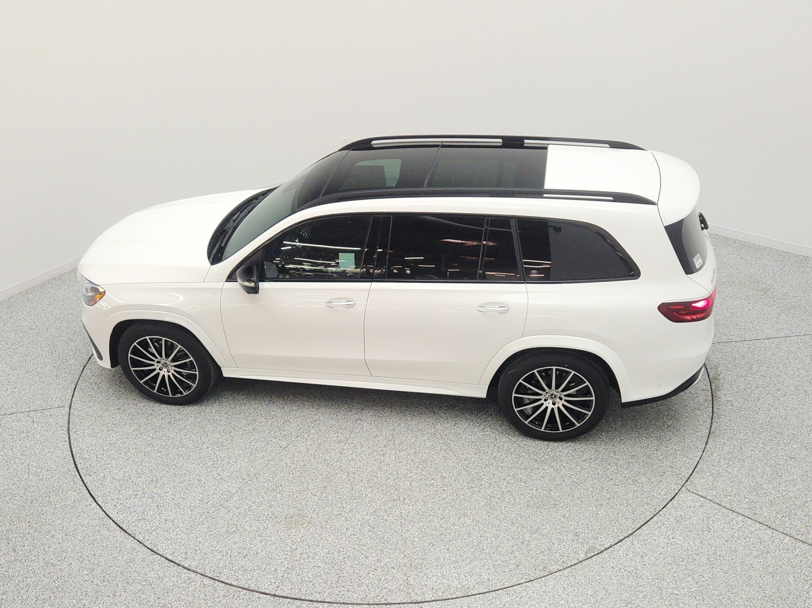 New 2026 Polar White Mercedes-Benz GLS 450 4MATIC® SUV image 23