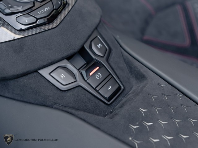 Lamborghini Aventador