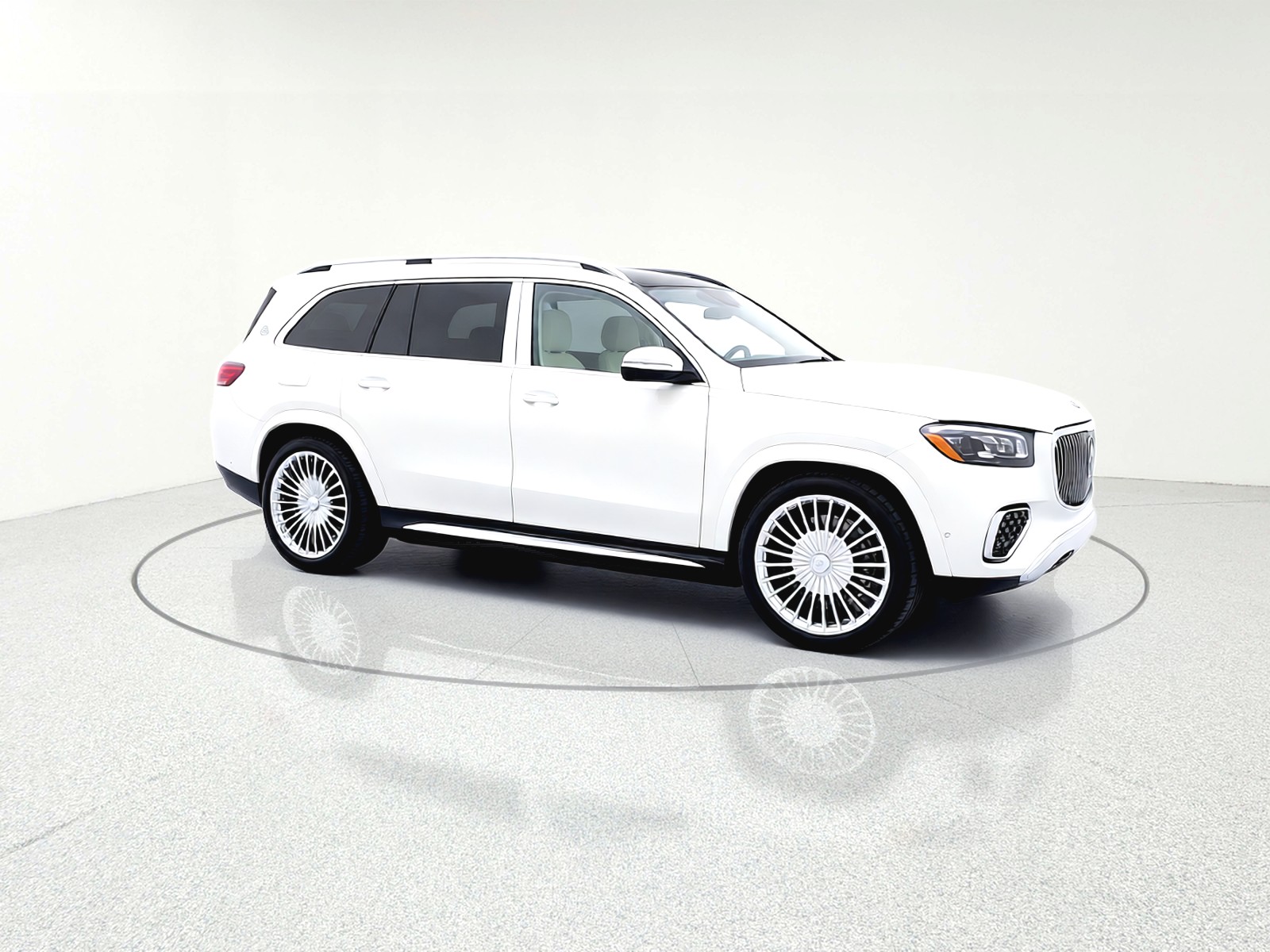 New 2026 MANUFAKTUR Moonlight White Metallic Mercedes-Benz Maybach GLS 600 image 18