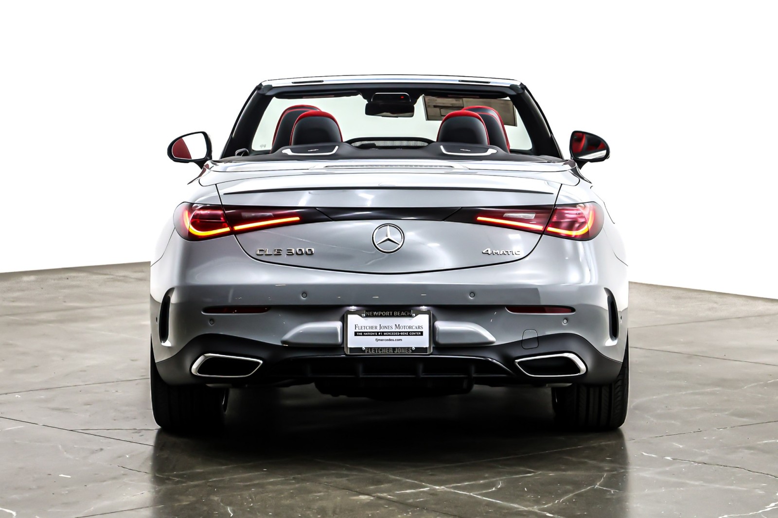 New 2026 MANUFAKTUR Alpine Grey Metallic Mercedes-Benz CLE 300 image 4