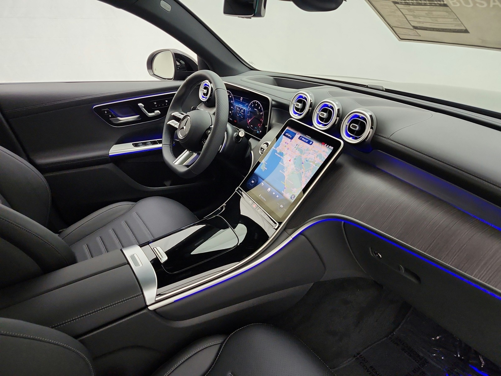 New 2026 Graphite Grey Metallic Mercedes-Benz GLC 300 image 15