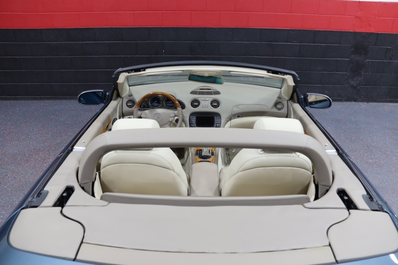 2006 Mercedes-Benz SL500 AMG Sport 2dr Convertible in , 