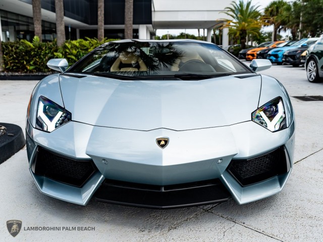 Lamborghini Aventador