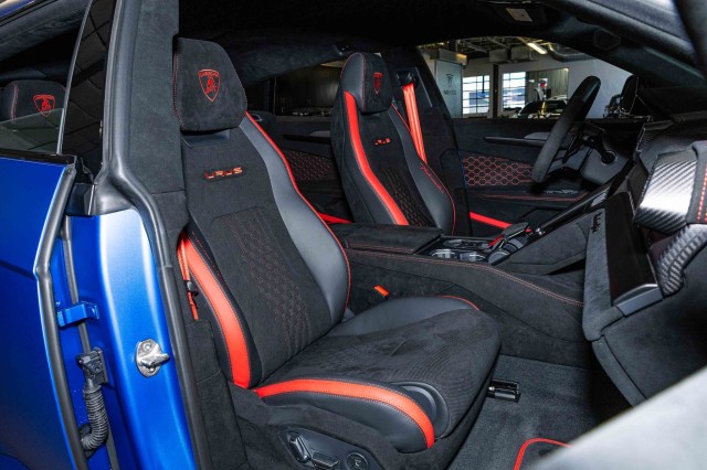 Used Car 2024 Lamborghini Urus  Performante For Sale Under $320,000 In Boerne, Texas