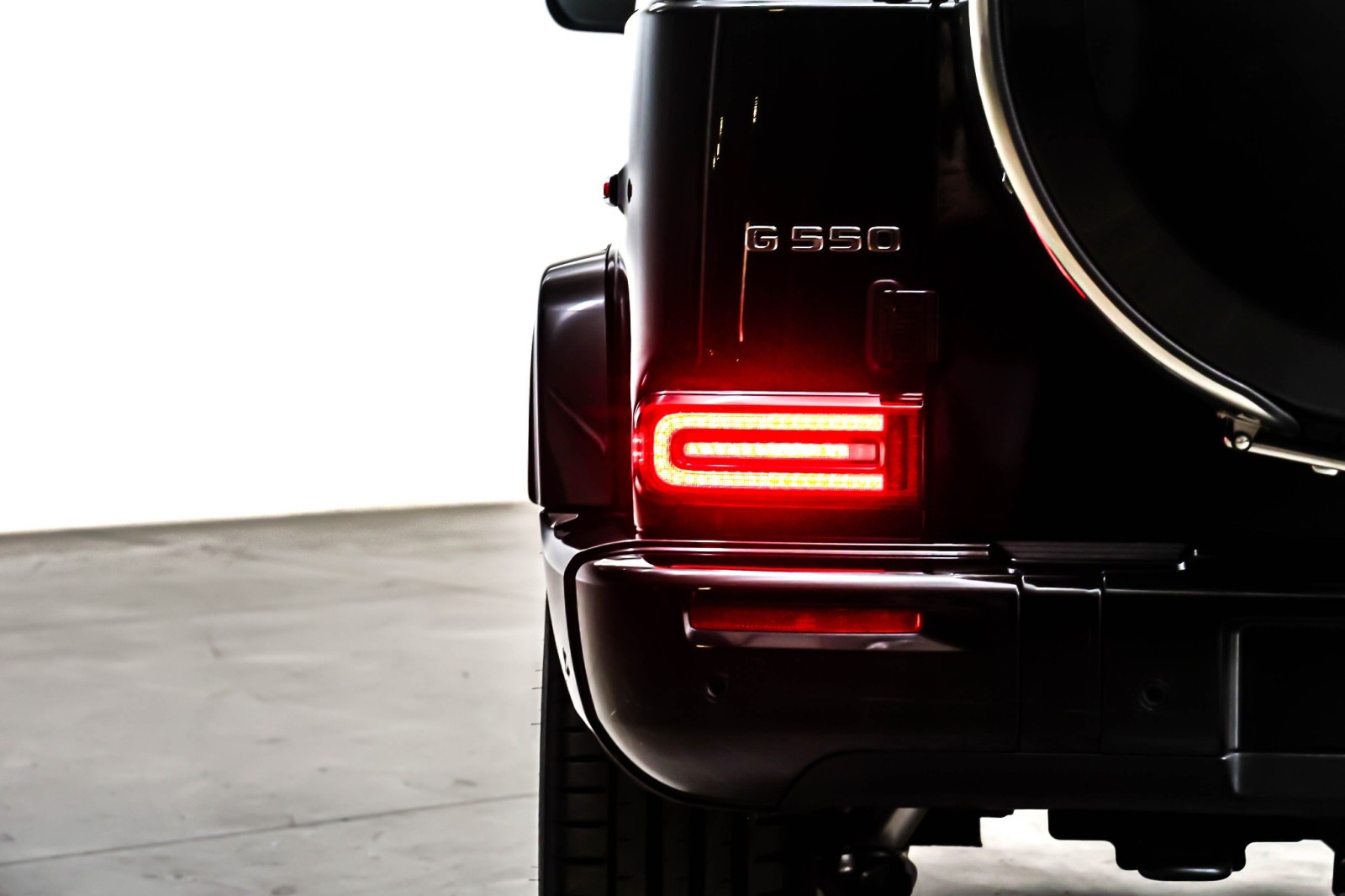 Certified Used 2025 Obsidian Black Metallic Mercedes-Benz G 550 SUV image 15