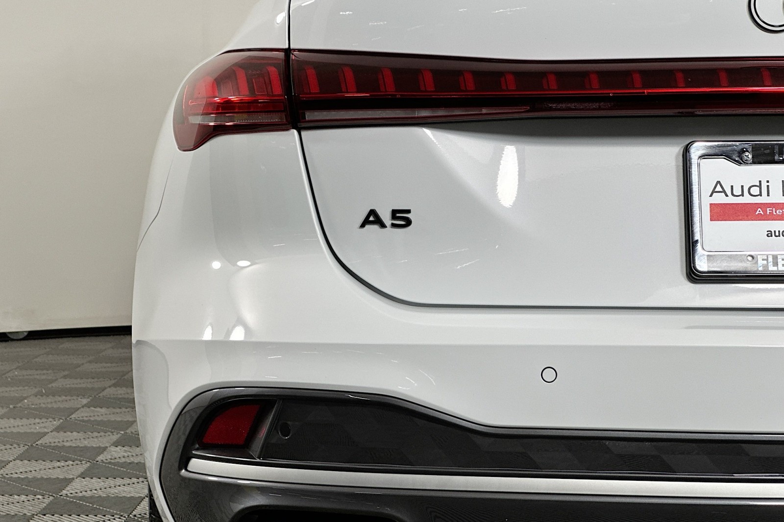 Used 2025 Glacier White Metallic Audi Premium Plus image 17