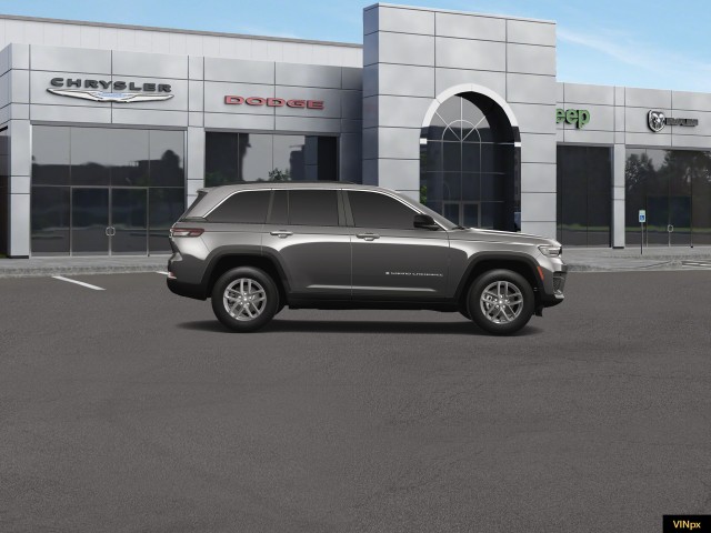 2025 Jeep Grand Cherokee Laredo 4x4 9