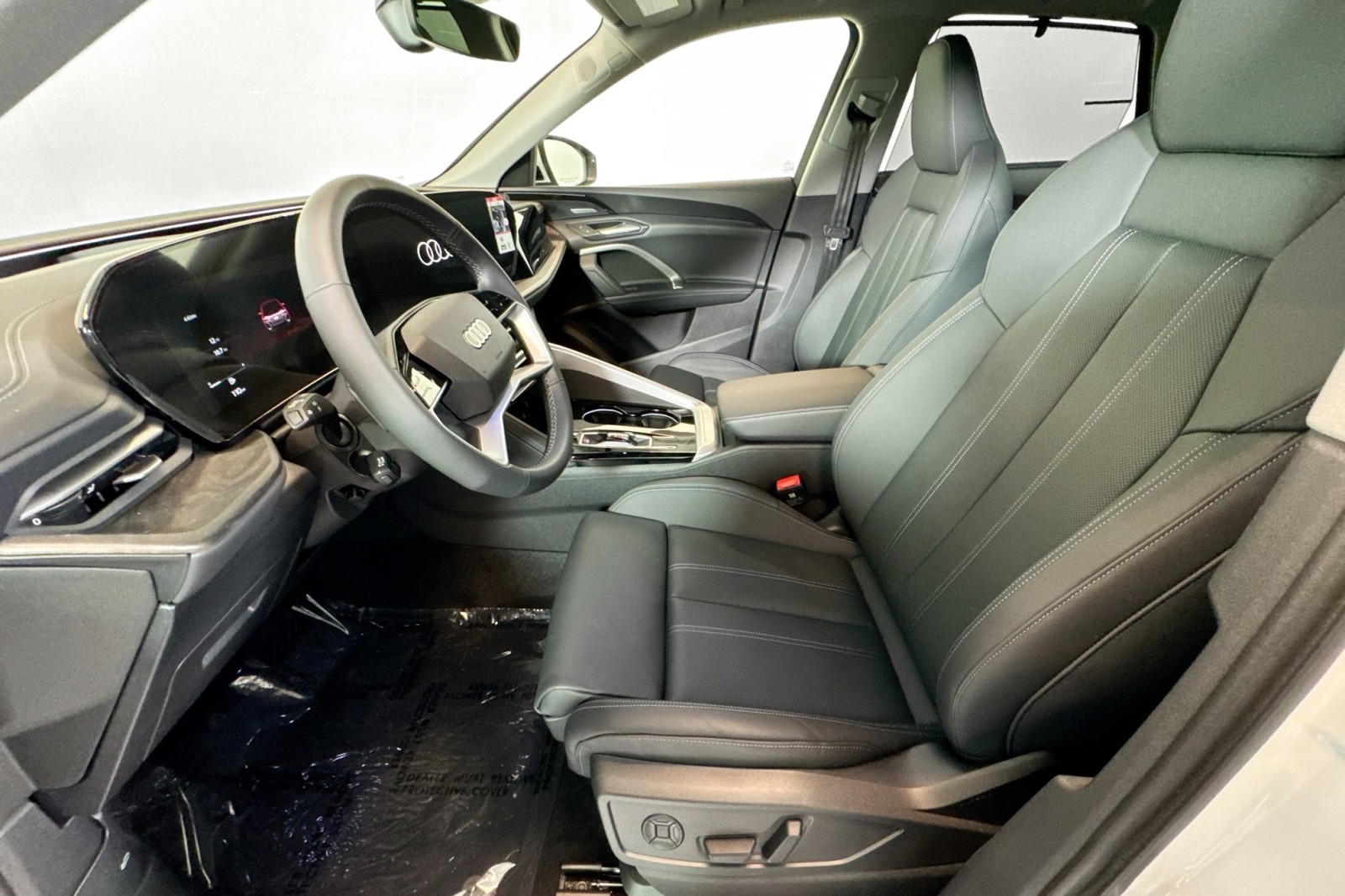 New 2025 Glacier White Metallic Audi Premium Plus 2.0 TFSI quattro image 17