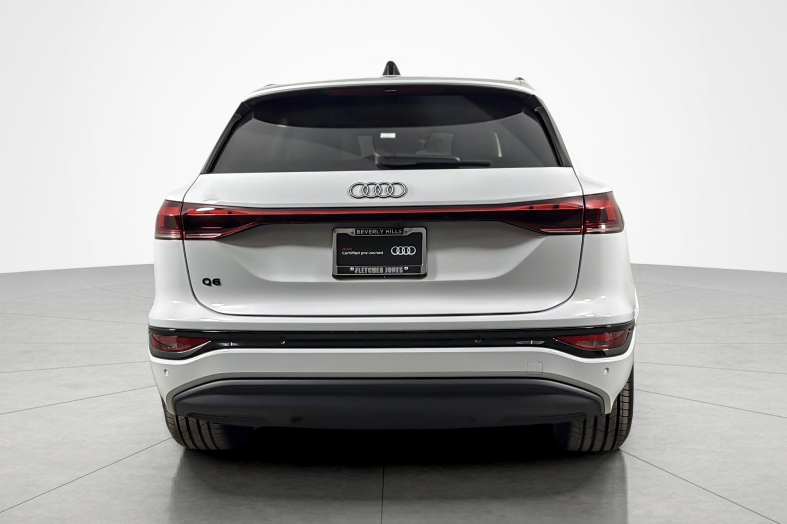 Certified Used 2025 Glacier White Metallic Audi Premium Plus quattro image 4