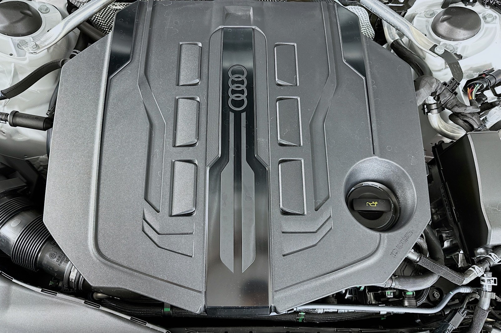 New 2026 Glacier White Metallic Audi Premium Plus image 12