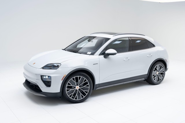 2025  Macan Electric in , 