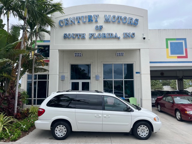 2004  Town & Country 1 FL LX LOW MILES 50,731 in , 