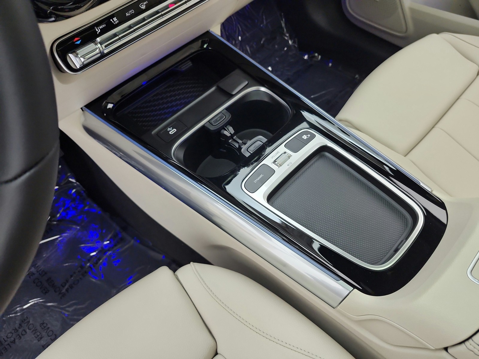 New 2026 Night Black Mercedes-Benz GLA 250 SUV image 9