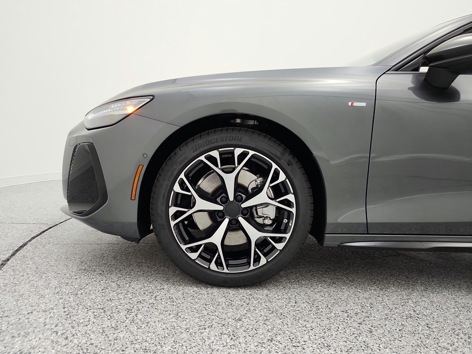 New 2026 Daytona Gray Pearl Effect Audi Premium Plus quattro image 12