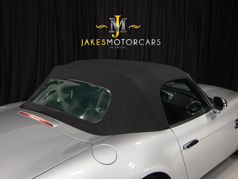 2001 BMW Z8 Z8 *WE HAVE EVERY SERVICE RECORD BACK TO 2004* *IMMACULATE* in , 