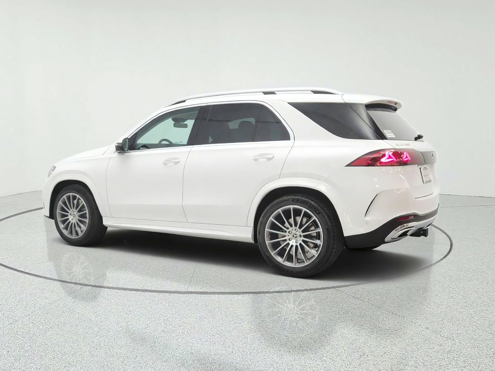 New 2027 Polar White Mercedes-Benz GLE 450 4MATIC® SUV image 7