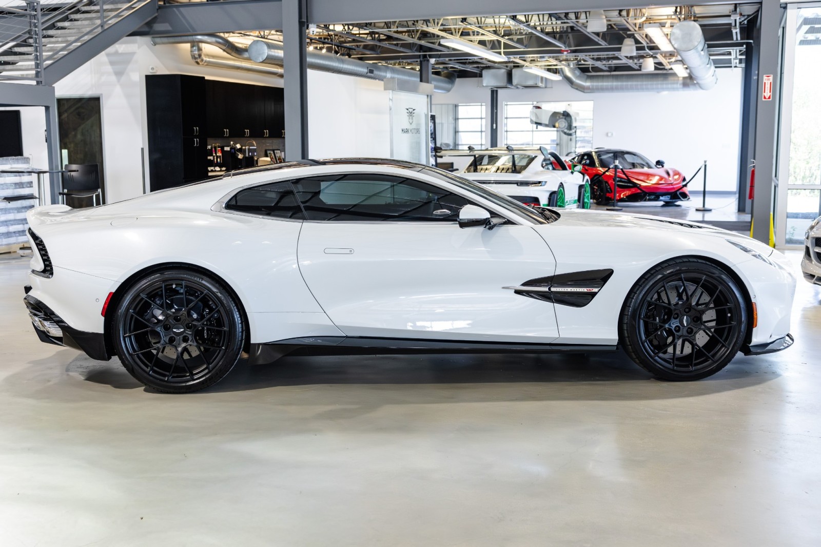 Used Car 2025 Aston Martin Vanquish  For Sale Under $420,000 In Boerne, Texas