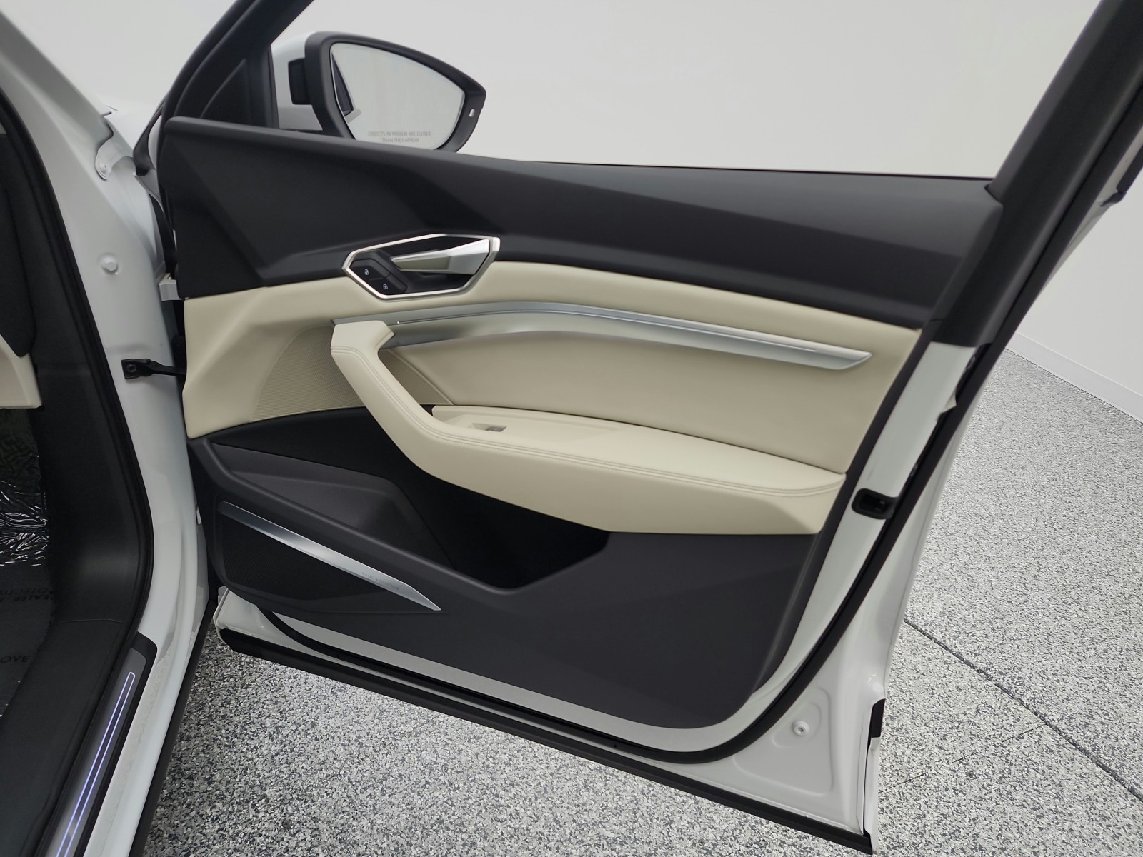 Used 2024 Glacier White Metallic Audi Premium Plus quattro image 20