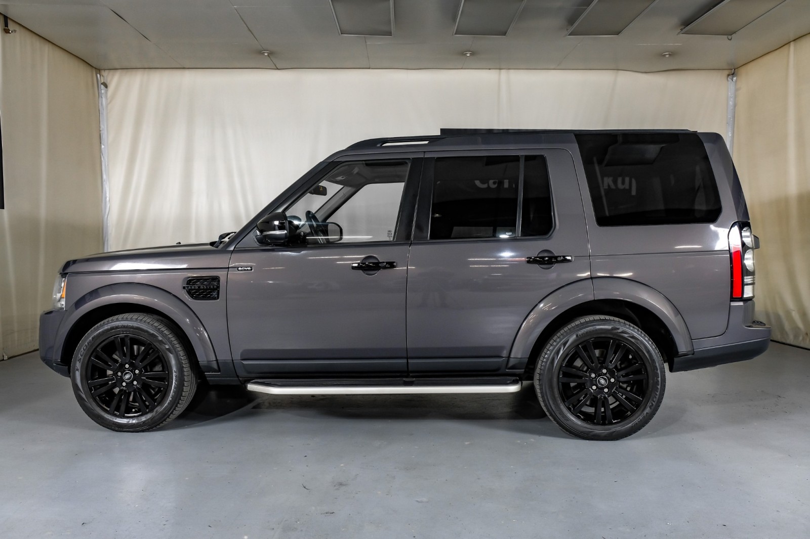 2016 Land Rover LR4 HSE Silver Edition 11