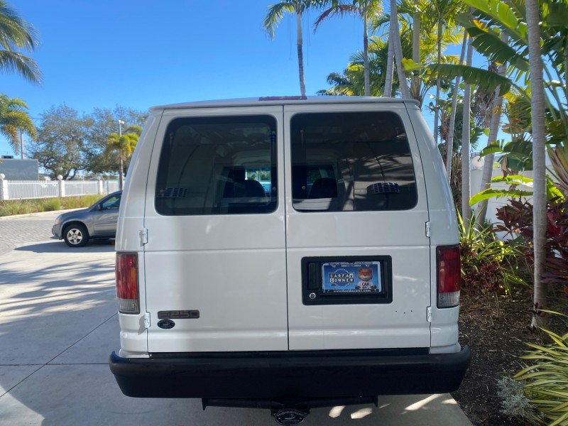 2003 Ford Econoline Cargo Van E 250 SUPER CARGO LOW MILES 67,419 in , 