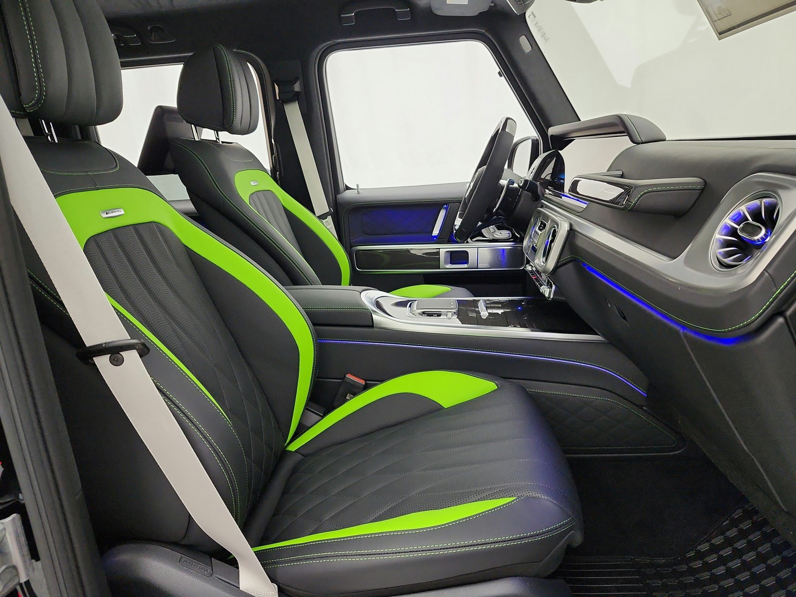 New 2026 Obsidian Black Metallic Mercedes-Benz AMG® G 63 SUV image 14