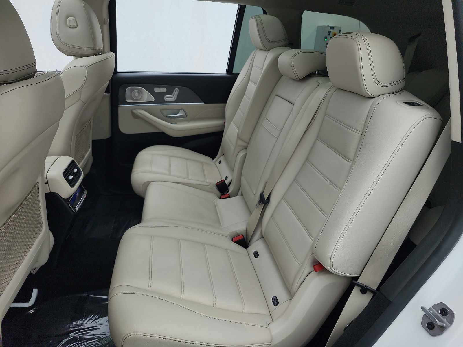 Used 2021 Polar White Mercedes-Benz GLS 580 4MATIC® SUV image 16