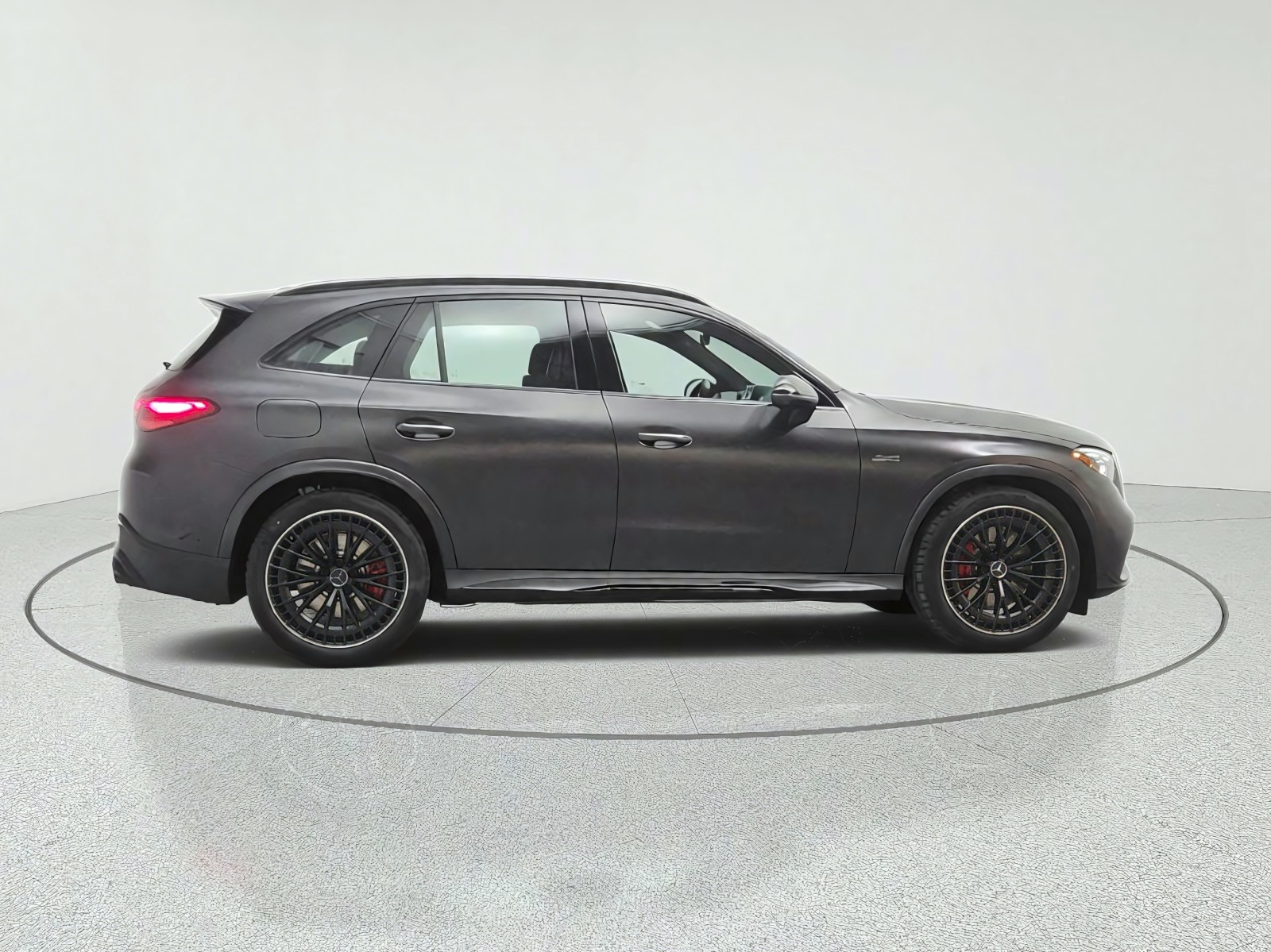 New 2027 MANUFAKTUR Graphite Grey Magno Mercedes-Benz AMG® GLC 53 4MATIC+ SUV image 4